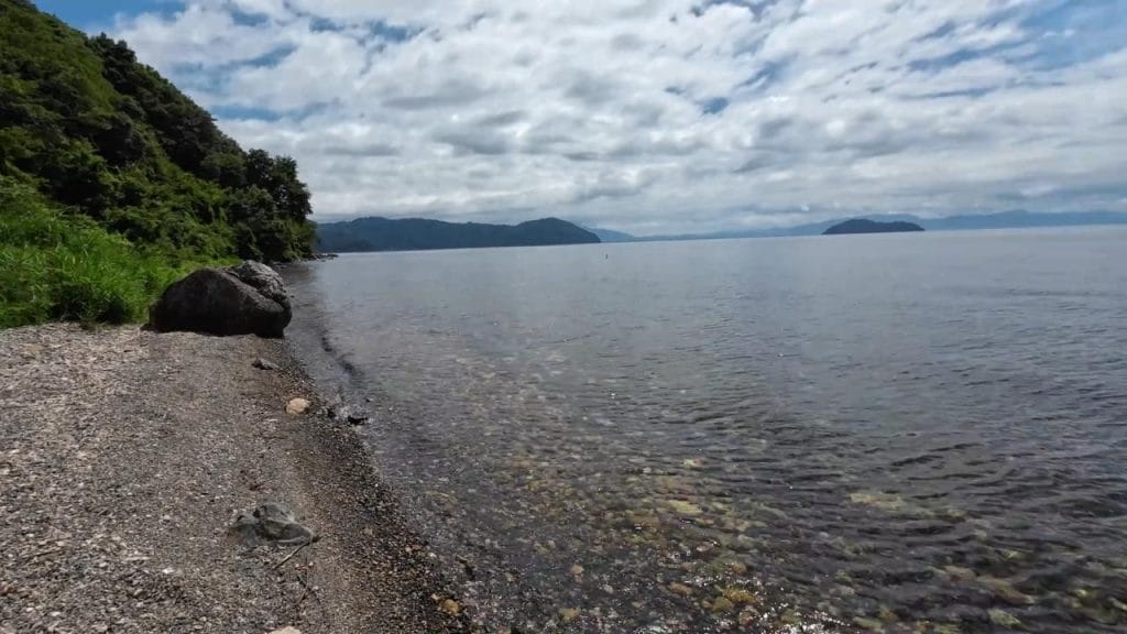 琵琶湖の海津大崎弁天浜の沖30-50ｍラインのロックエリアのバス釣りポイントの北側