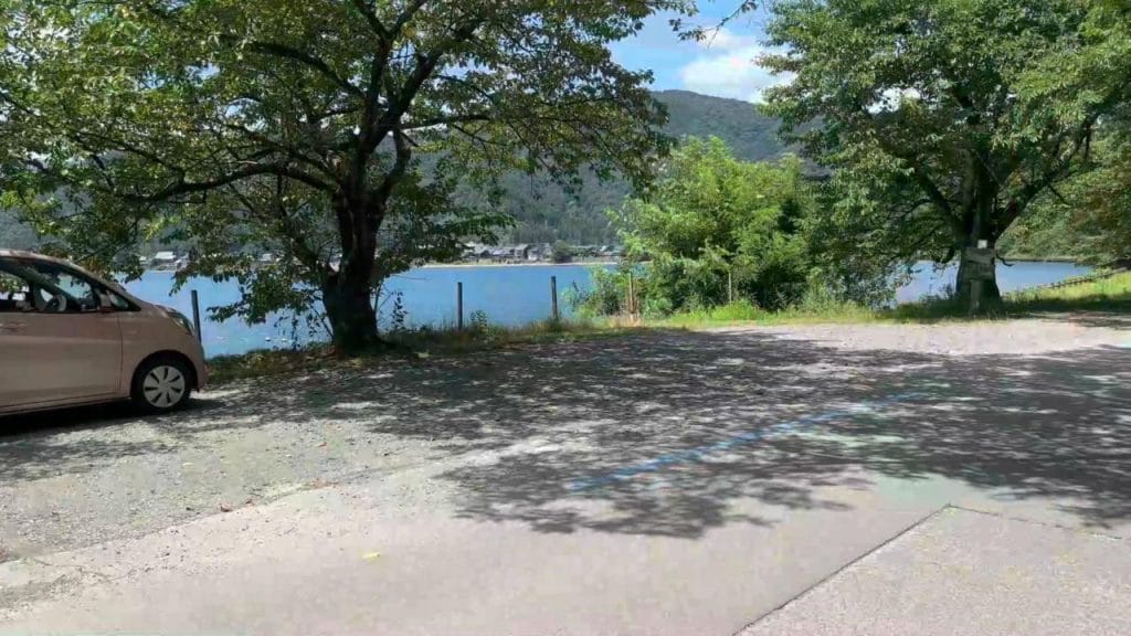 琵琶湖の高島市にある海津ワンドのバス釣りのポイントの駐車スペ－ス