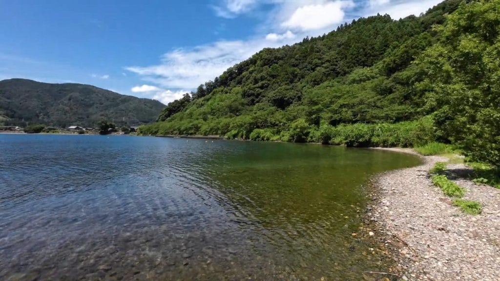 琵琶湖の高島市にある海津ワンドのバス釣りのポイントの様子