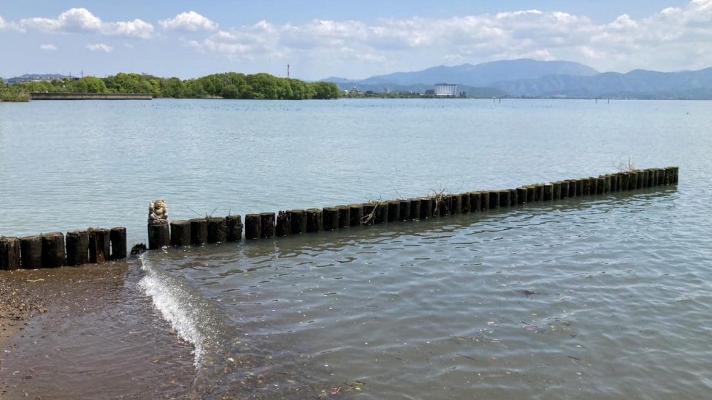 湖岸緑地川道の釣り場の雰囲気-2